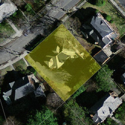 21 Gralynn Rd, Newton MA 02459-1310 aerial view