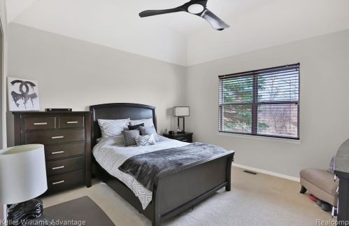 2298 Calibouge, Commerce Township MI 48393-2090 exterior