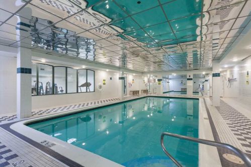 518-530 Gregory Ave, Union City NJ  07086-5706 exterior