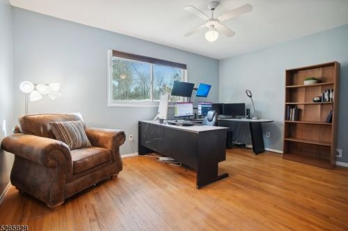 117 Stephenville Pkwy, Edison NJ 08820-2610 exterior