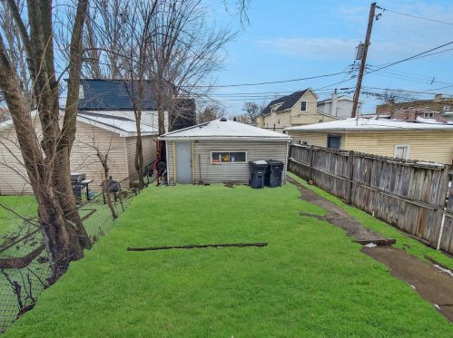 1504 Monticello Ave, Chicago IL 60647-1132 exterior