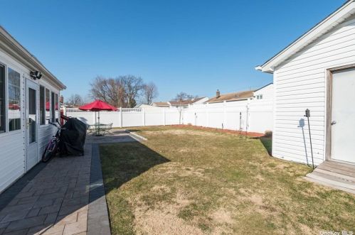 877 Edwards Blvd, Valley Stream NY exterior