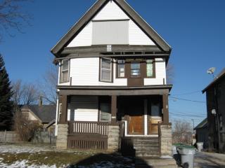 3718 Garfield Ave, Milwaukee WI  53208-1342 exterior