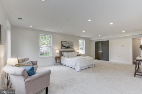 907 Gilbert Rd, Rockville MD  20851-1315 exterior