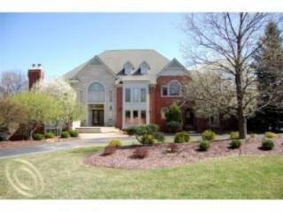 5405 Abbey Rd, Rochester, MI 48306-2410