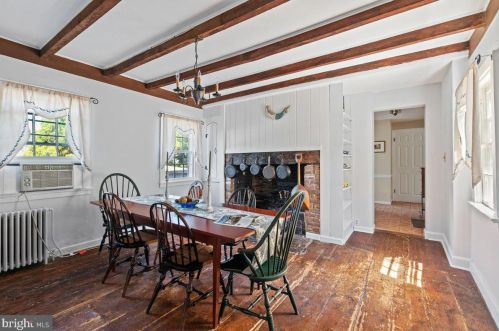 2 Riverside Dr, Princeton NJ 08540-4017 exterior