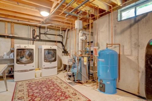 128 Tobacco St, Exeter CT 06249-1626 exterior