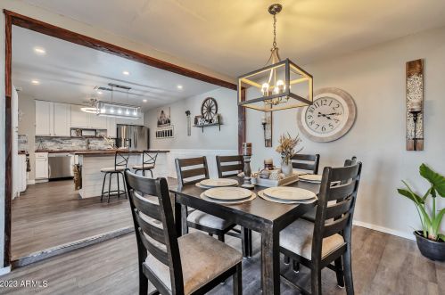 3418 Country Gables Dr, Phoenix AZ  85053-4732 exterior