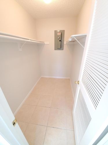 348 Placid Ave, Fort Pierce FL 34983-1130 exterior