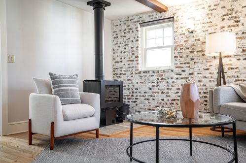 8219 Red Arrow Ct, Milwaukee WI 53213-3023 exterior