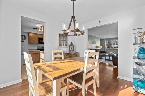 960 Whitley Dr, Pittsburgh PA 15237-5942 exterior