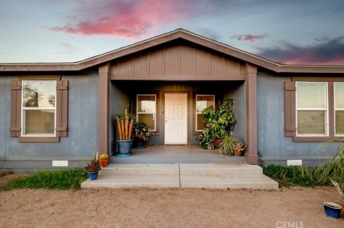 22000 Marie St, Perris, CA 92570-7953