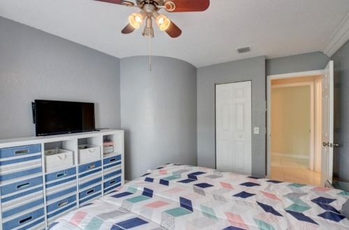 6915 Cobia Cir, Boynton Beach FL 33437-3640 exterior