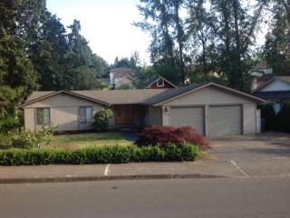 2128 Ptarmigan St, Salem, OR 97304-2407