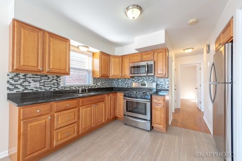 8351 Ln Salle St, Chicago IL 60628-7316 exterior