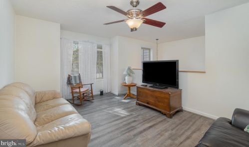 679 Walnut St, Hanover PA 17331-2050 exterior