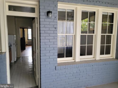 3918 10 St, Washington DC 20002-3736 exterior