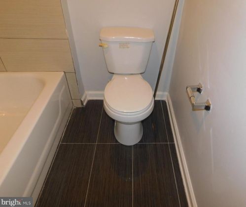 2007 17 St, Philadelphia PA 19132-4404 exterior