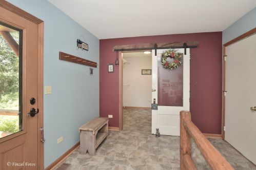 14815 Lilac Ln, Bull Valley IL exterior