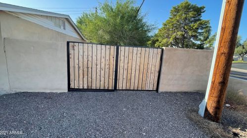 2245 Cholla St, Phoenix AZ 85029-3817 exterior