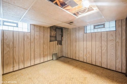 9400 Racine Ave, Chicago IL 60643-5401 exterior