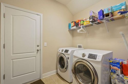 3826 Cass St, Tampa FL 33606-1305 exterior