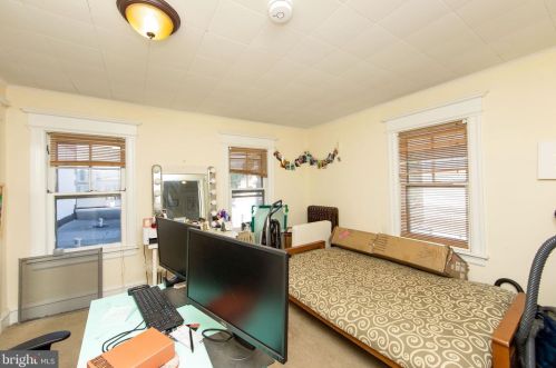 557 Haddon Ave, Camden NJ 08103-2839 exterior