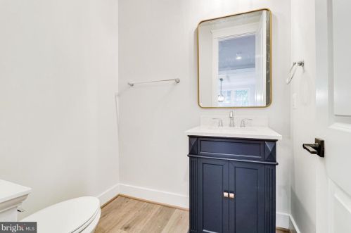 6208 Kellogg Dr, Mc Lean VA  22101-3121 exterior