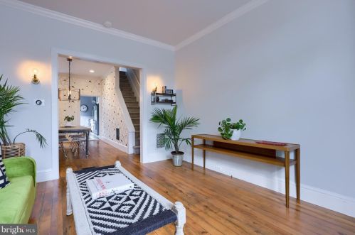 564 Plum St, Lancaster PA 17602-2349 exterior