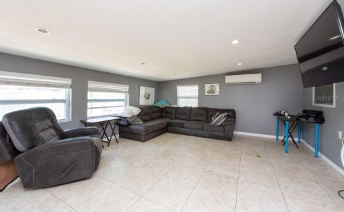 4104 Bay Ave, Tampa FL 33616-1210 exterior