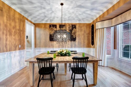 1140 Autumnview Dr, Rochester MI 48307-6060 exterior