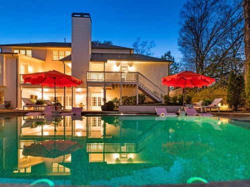 4545 Conway Dr, Atlanta GA 30327-3535 exterior