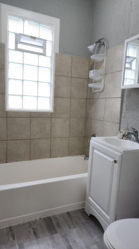 2452 21 St, Milwaukee WI 53206-1557 exterior