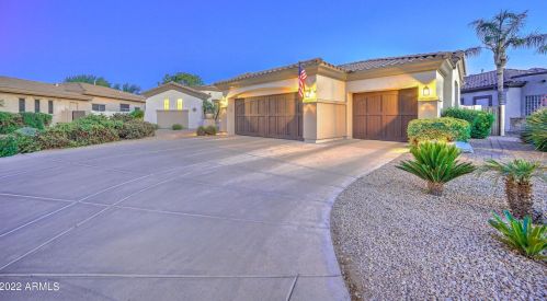 715 County Down Dr, Chandler AZ 85249-7331 exterior