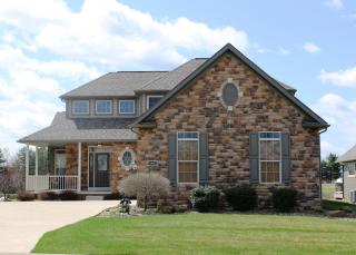 5862 Quarry Lake Dr, Canton, OH 44730-9489