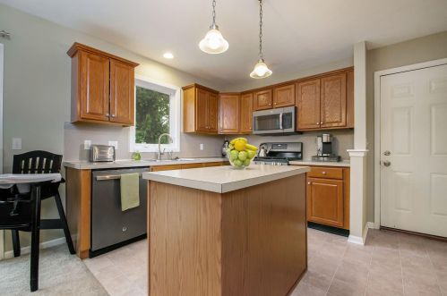 5382 Pinnacle Dr, Wyoming MI 49519-9648 exterior