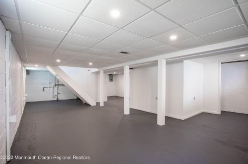 64 Bond St, East Freehold NJ 07728-2436 exterior