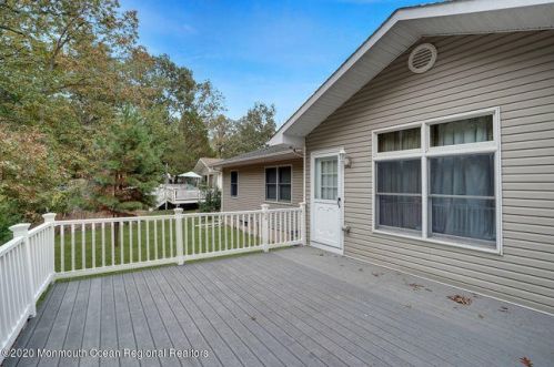 338 New Central Ave, Jackson Twp NJ 08527-2952 exterior