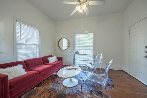 822 Haines Ave, Dallas TX  75208-4034 exterior