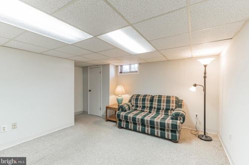 304 Pne St, Manor PA 19036-1011 exterior