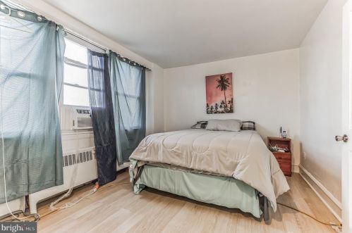 406 Rand St, Camden NJ 08105-2712 exterior