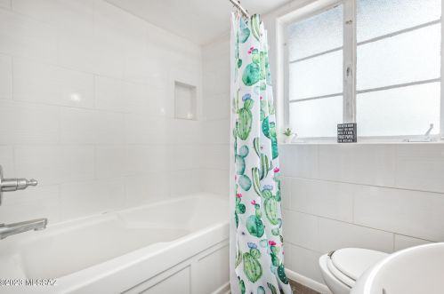 1211 Forgeus Ave, Tucson AZ  85716-3831 exterior