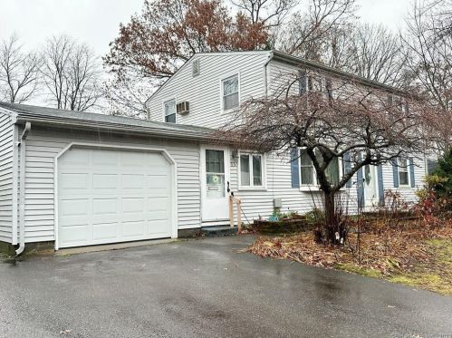 15 Parky Dr, Enfield, CT 06082-6107