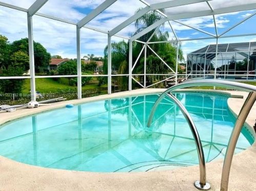 109 Sagamore Ter, Fort Pierce FL 34983-1287 exterior