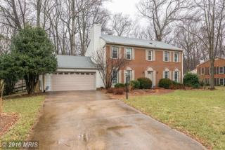 9808 Fosbak Dr, Vienna, VA 22182-1942