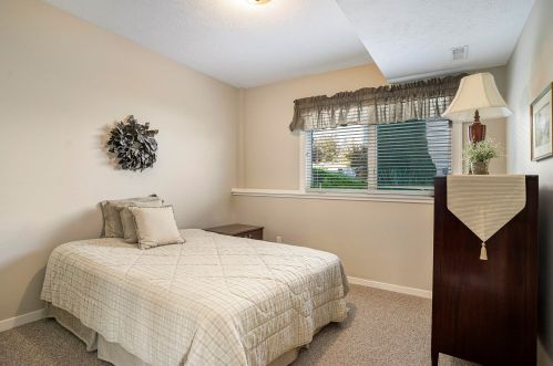 2309 Pleasant Pond Dr, Byron Township MI 49315-8488 exterior