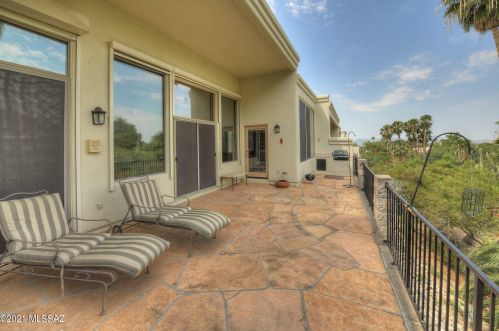 5135 Calle Brillante, Tucson AZ 85718-1800 exterior