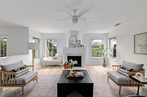 8029 Evadean Cir, Austin TX 78745-8004 exterior