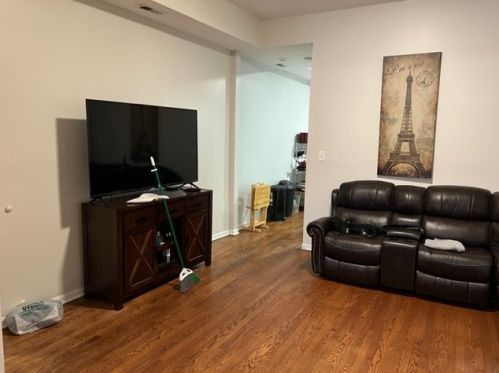 3806 Indiana Ave, Chicago IL  60653-1713 exterior