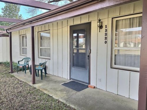 13220 Castleton Dr, Dallas TX  75234-5113 exterior